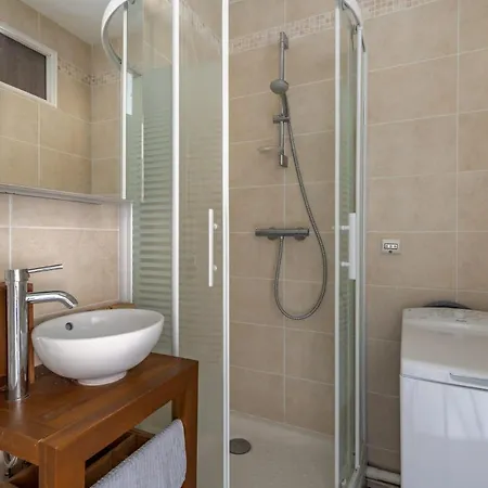 Charming Apt Near The Beach Apartment *